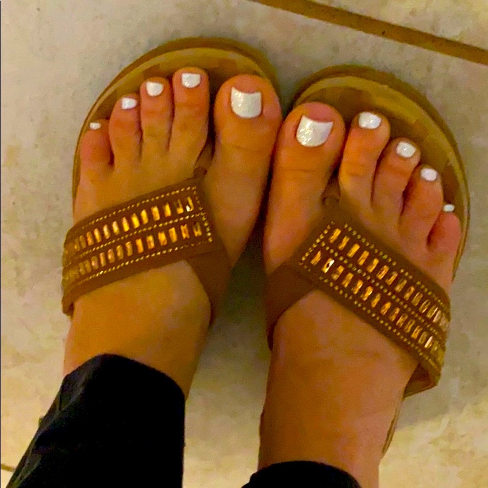 Gold Rhinestone Sandals✨ - Picture 2 of 4